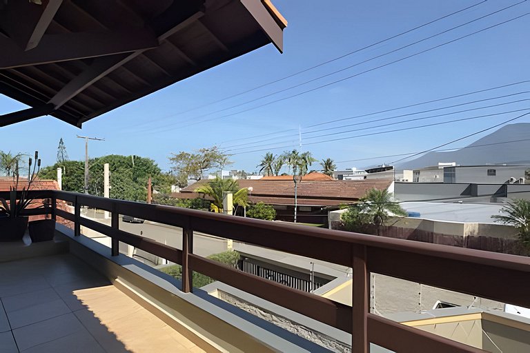 Piscina, Ar, Academia e Cervejeira — 220m da praia