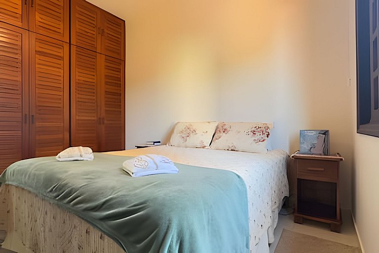 Piscina, Ar, Academia e Cervejeira — 220m da praia