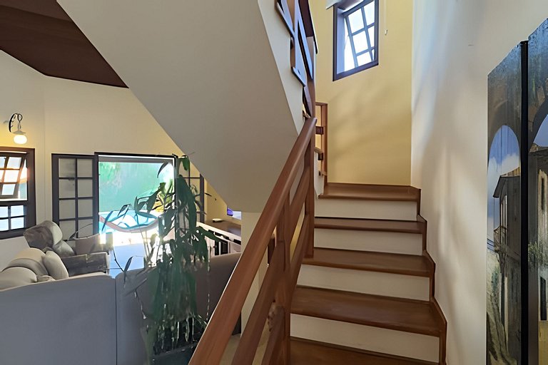 Piscina, Ar, Academia e Cervejeira — 220m da praia