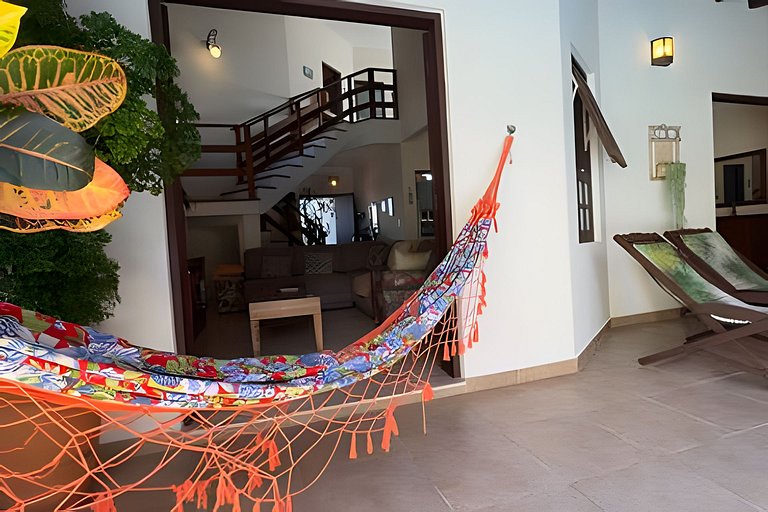 Piscina, Ar, Academia e Cervejeira — 220m da praia