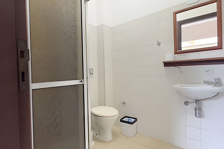 Piscina, Ar, Academia e Cervejeira — 220m da praia