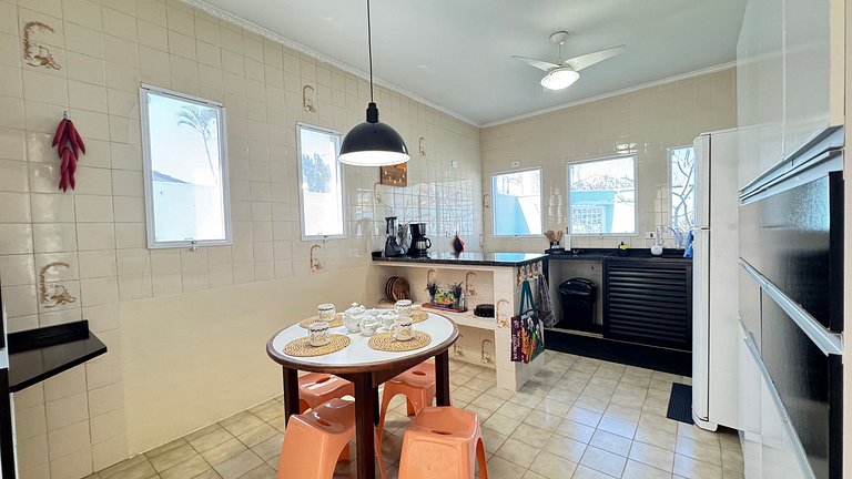 Oásis- 50m do Mar- Churrasqueira